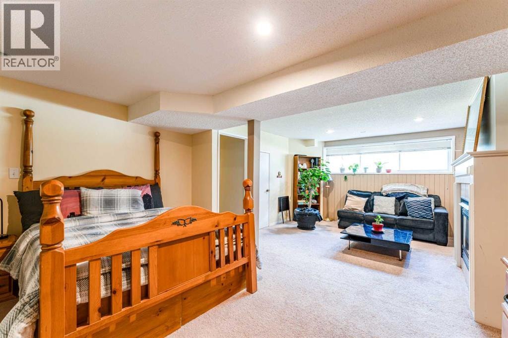 9611 24 Street SW — photo 38