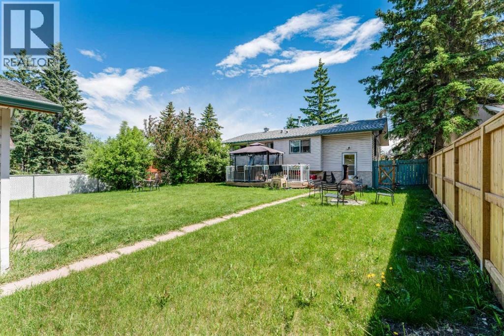 9611 24 Street SW — photo 42