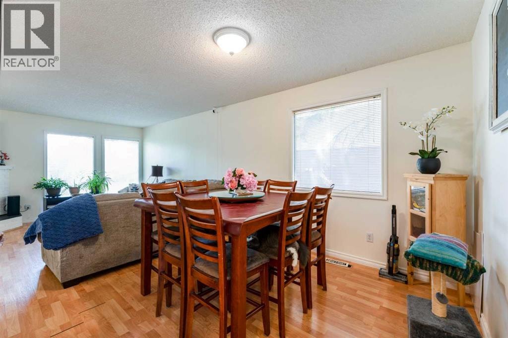9611 24 Street SW — photo 13