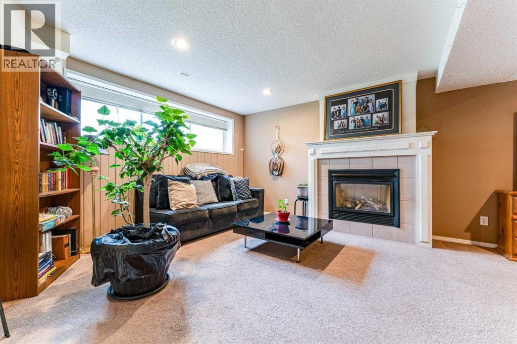 9611 24 Street SW — photo 35