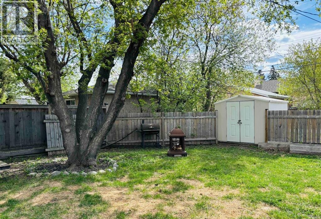 7417 24 Street SE — photo 31