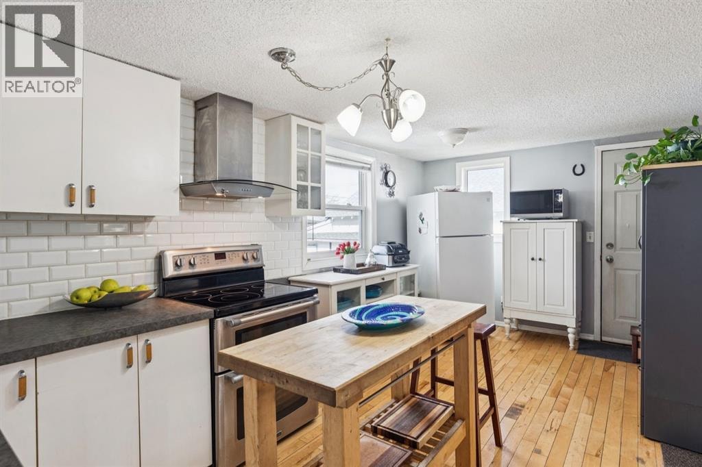 7417 24 Street SE — photo 13