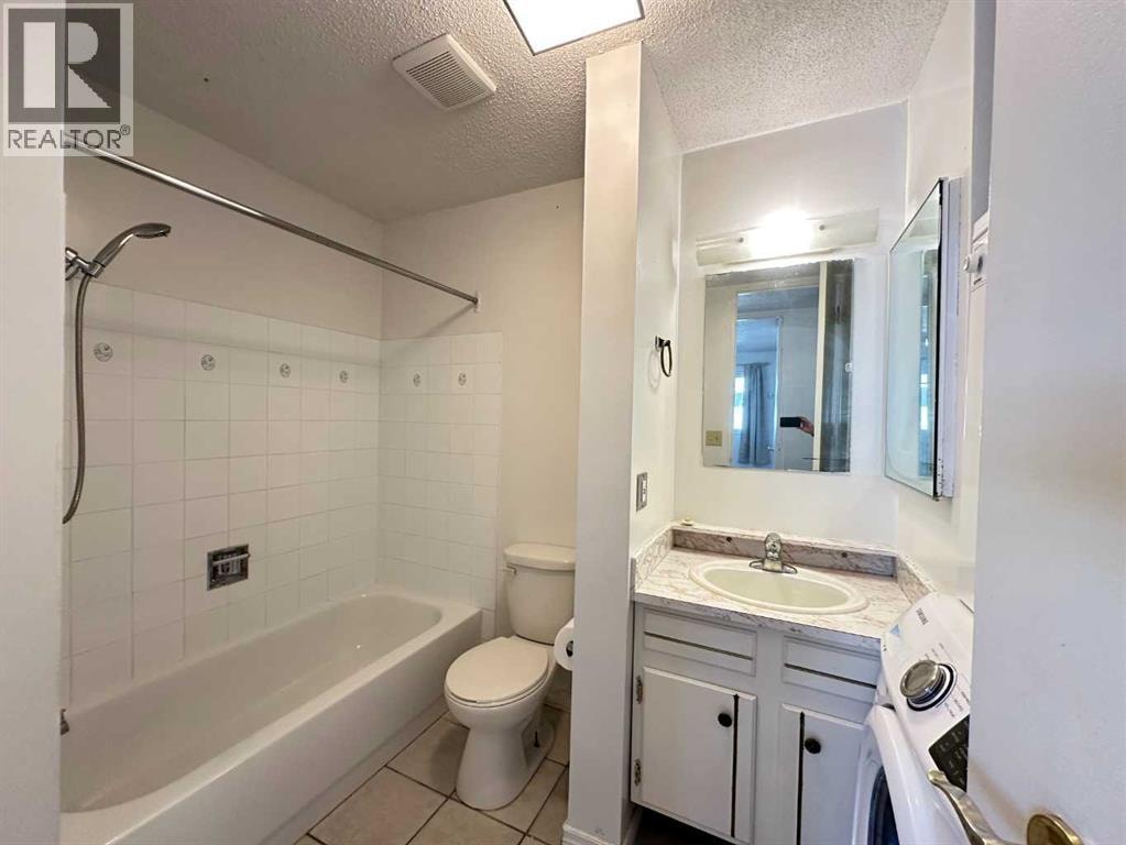 121 Huntford Close NE — photo 21