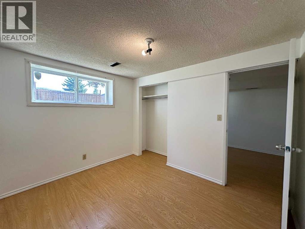 121 Huntford Close NE — photo 25