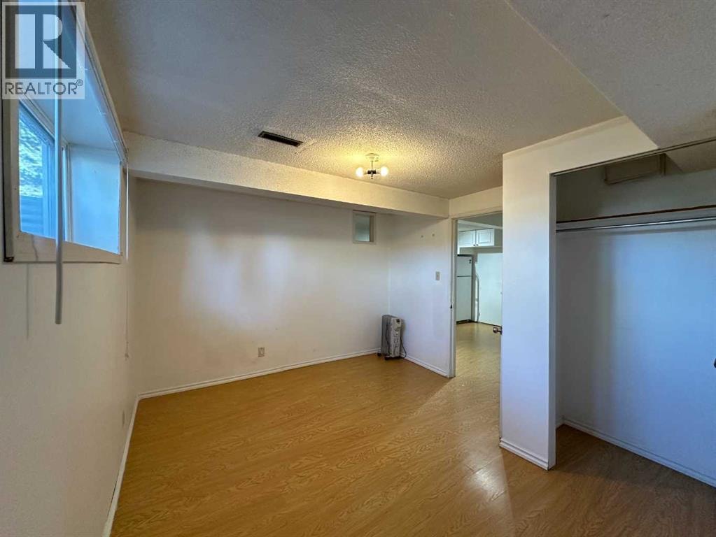 121 Huntford Close NE — photo 30
