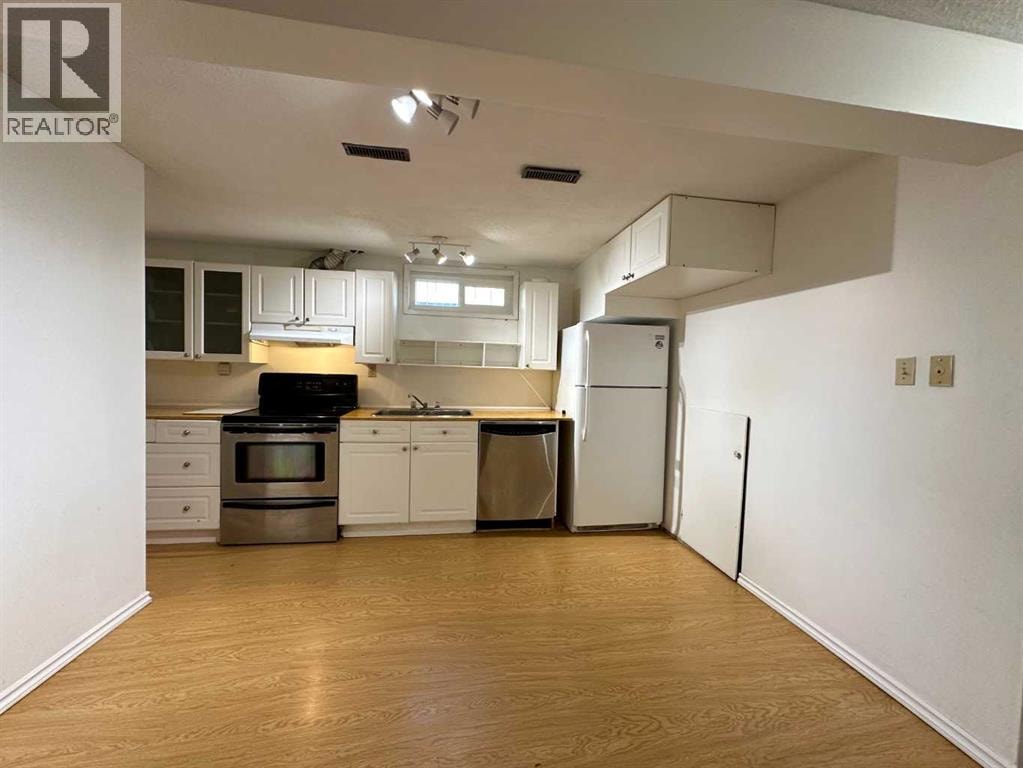 121 Huntford Close NE — photo 24