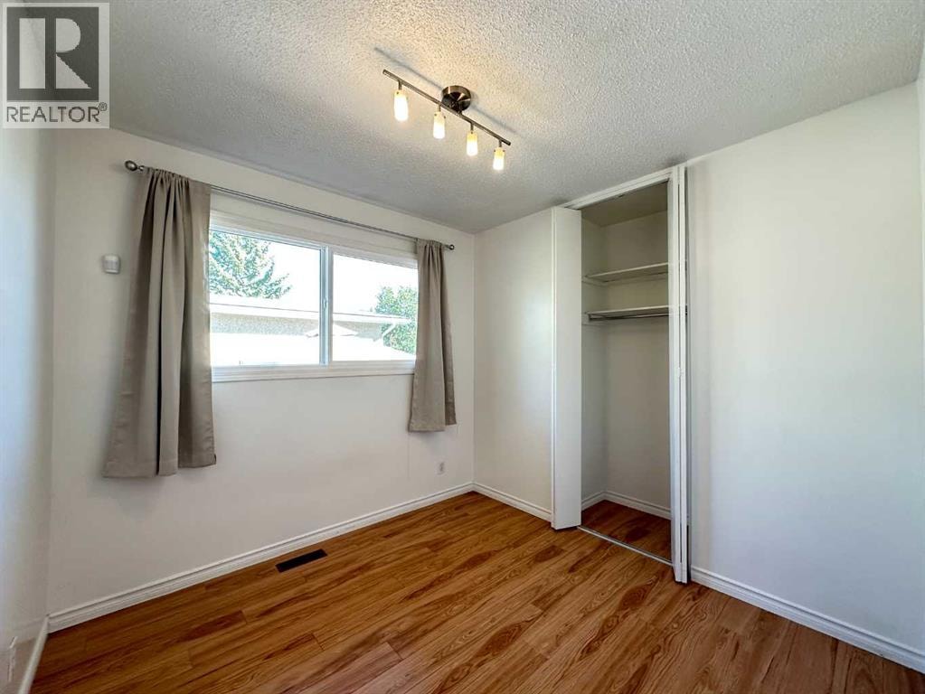 121 Huntford Close NE — photo 18