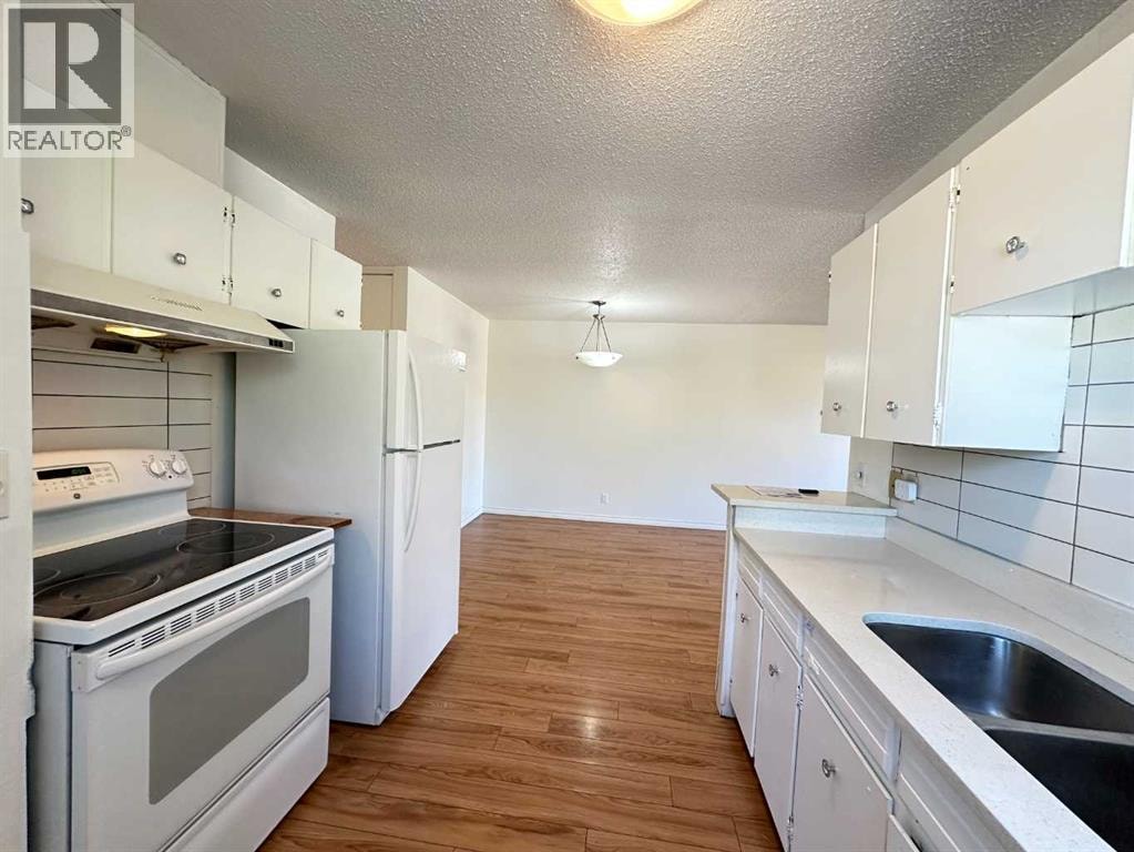 121 Huntford Close NE — photo 16