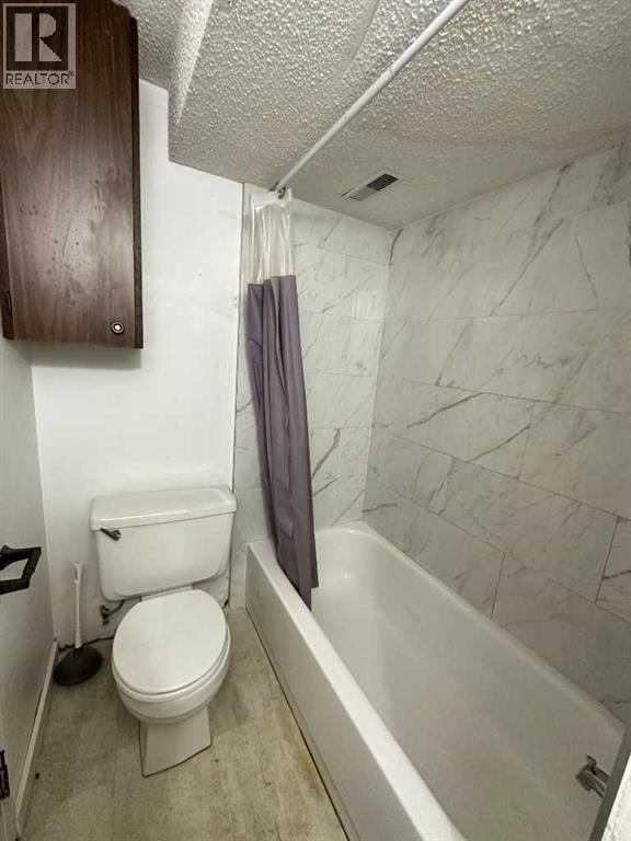 121 Huntford Close NE — photo 33