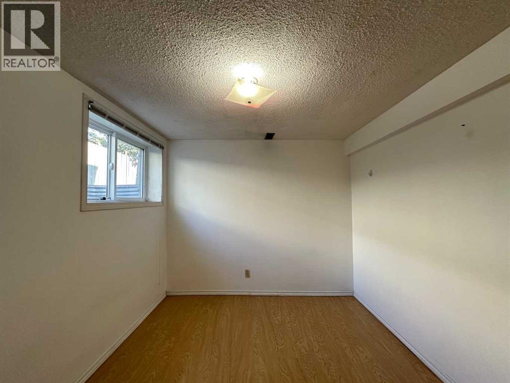 121 Huntford Close NE — photo 26