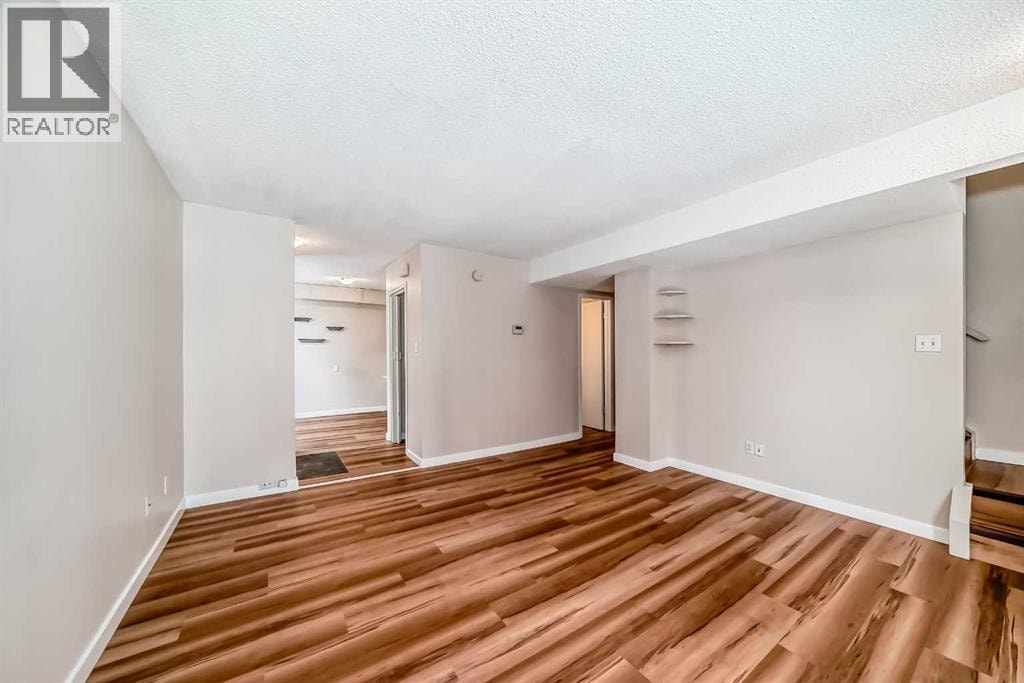 13, 4531 7 Avenue SE — photo 14