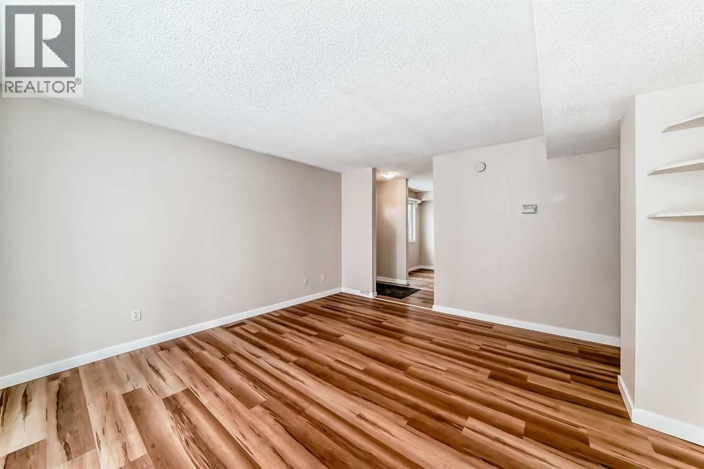 13, 4531 7 Avenue SE — photo 15