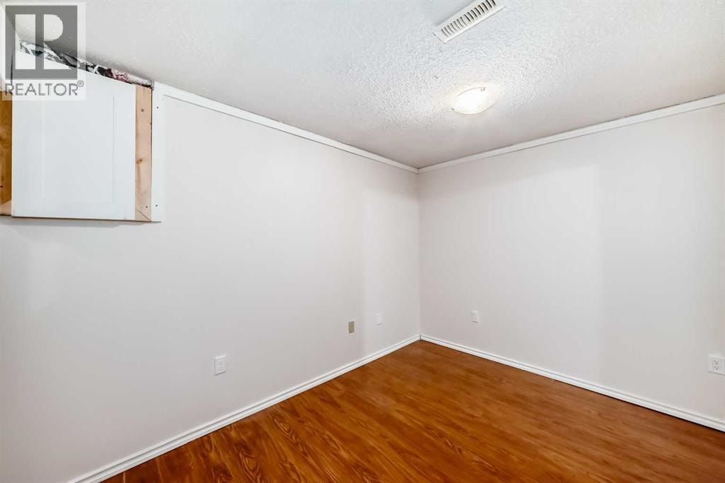 13, 4531 7 Avenue SE — photo 30