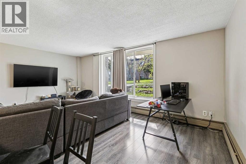 208, 315 Heritage Drive SE — photo 4