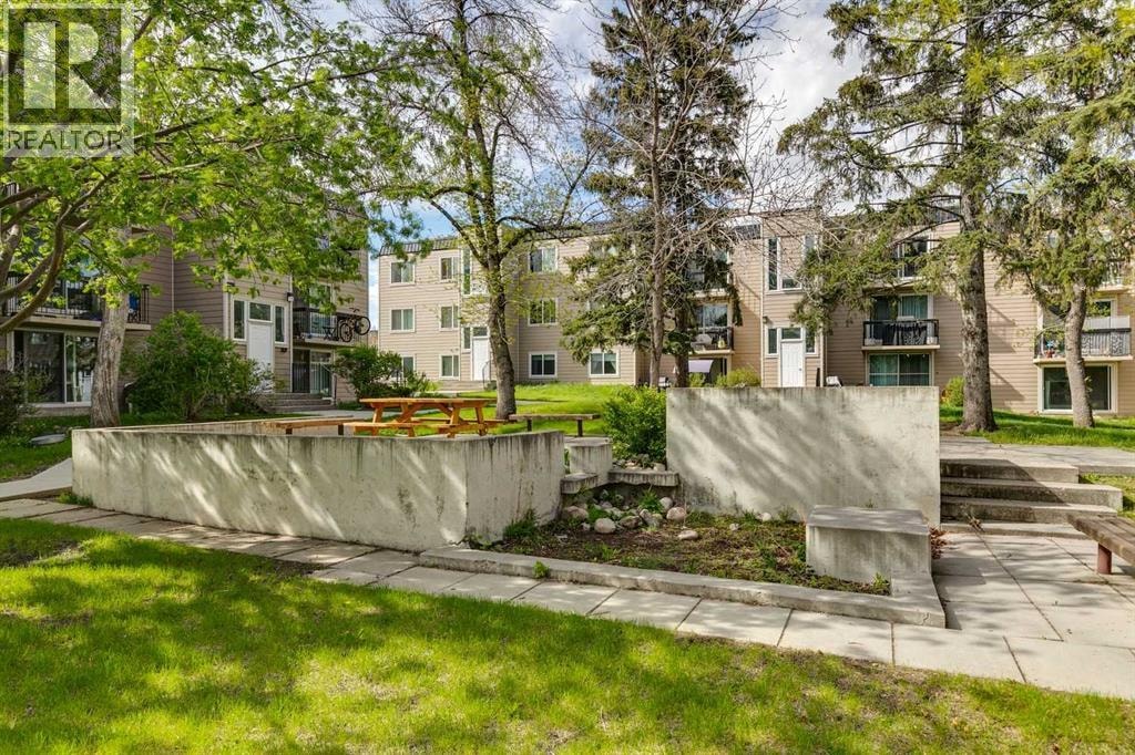 208, 315 Heritage Drive SE — photo 19