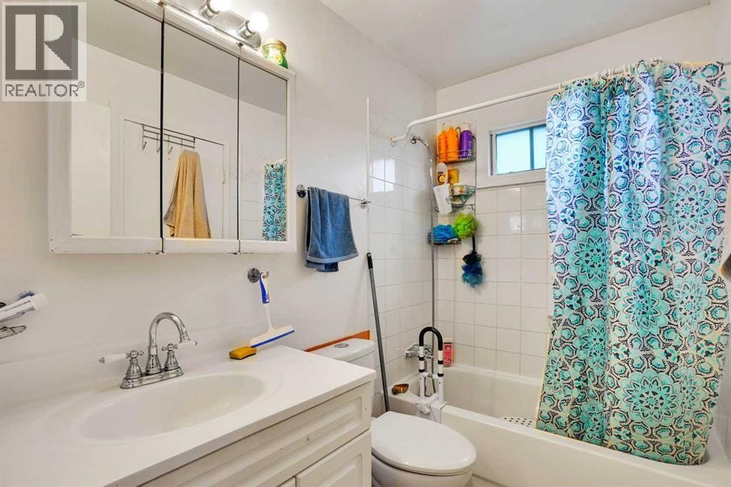 6515 Martingrove Drive NE — photo 24