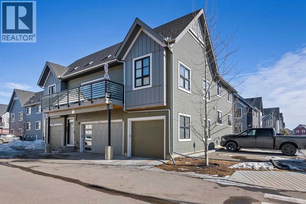 3401, 100 Walgrove Court SE — photo 1