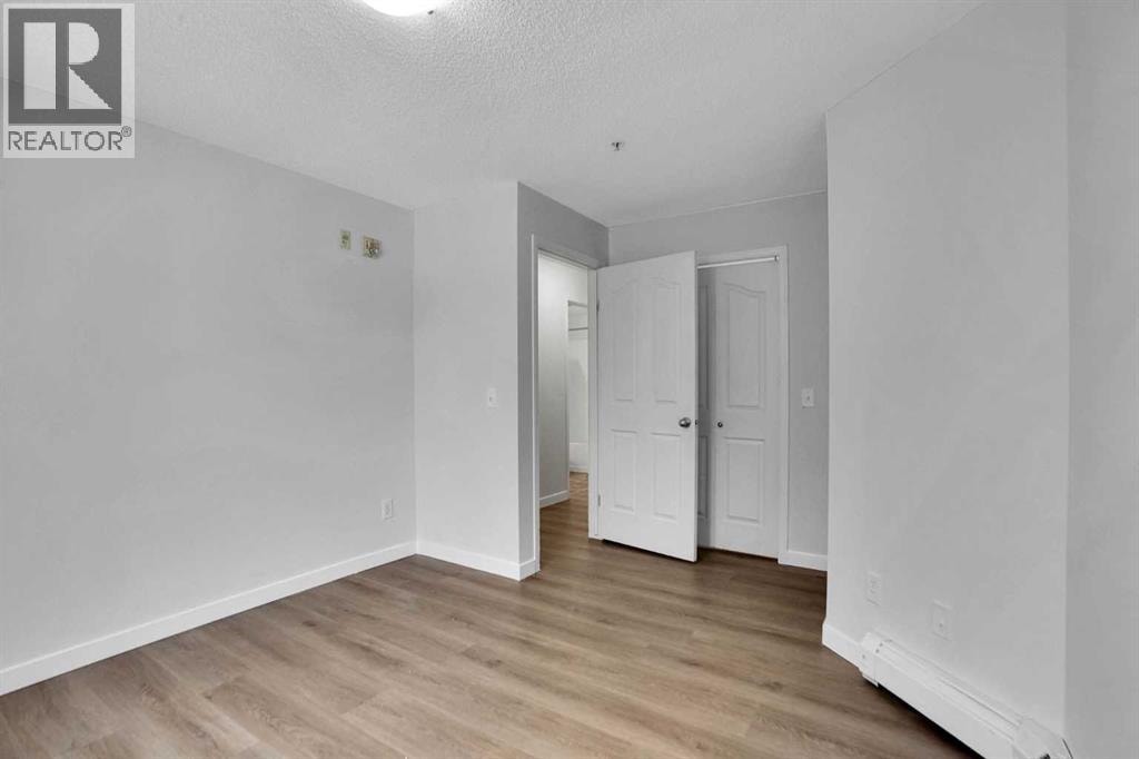 107, 5500 Somervale Court SW — photo 23