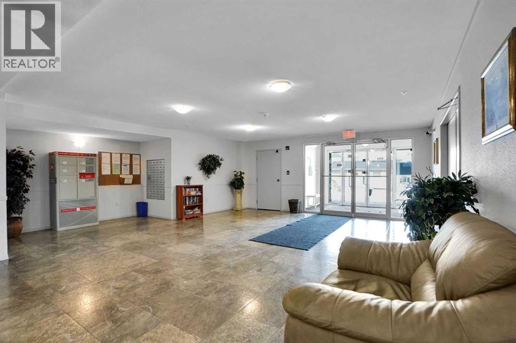 107, 5500 Somervale Court SW — photo 25