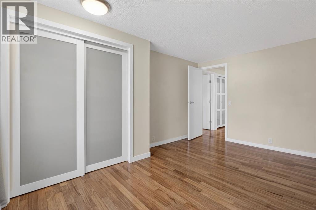 360 Point Mckay Gardens NW — photo 36