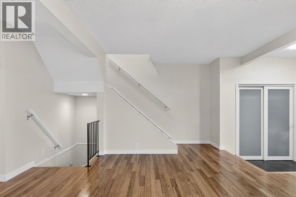 360 Point Mckay Gardens NW — photo 9