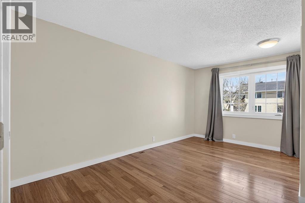 360 Point Mckay Gardens NW — photo 35
