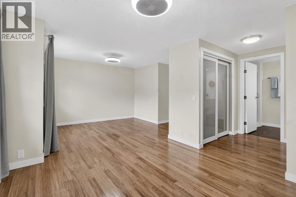 360 Point Mckay Gardens NW — photo 30