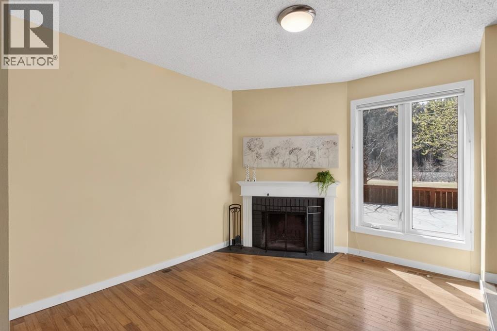 360 Point Mckay Gardens NW — photo 17