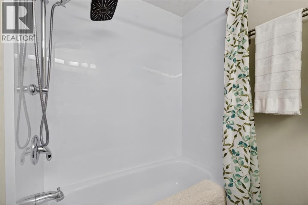 360 Point Mckay Gardens NW — photo 27