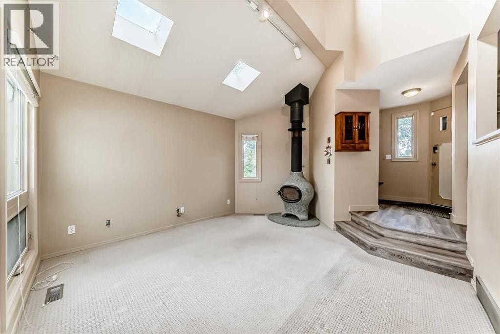 2518 21 Street SW — photo 19
