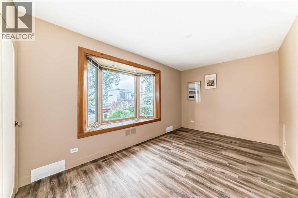 2518 21 Street SW — photo 24