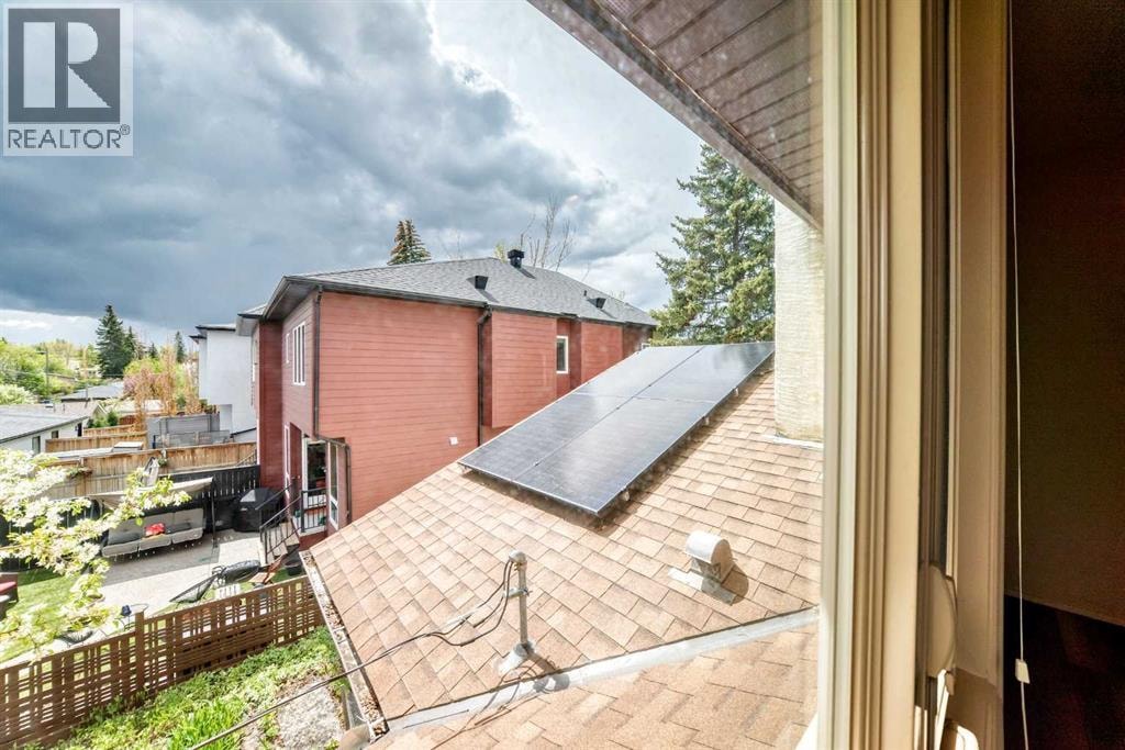 2518 21 Street SW — photo 32