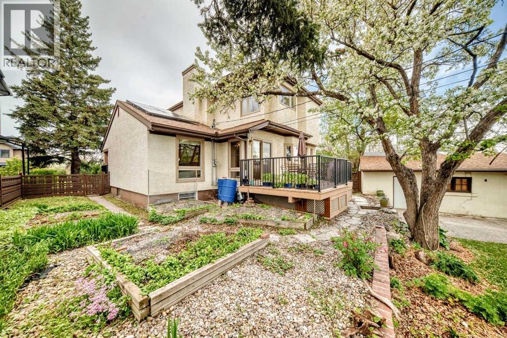 2518 21 Street SW — photo 45