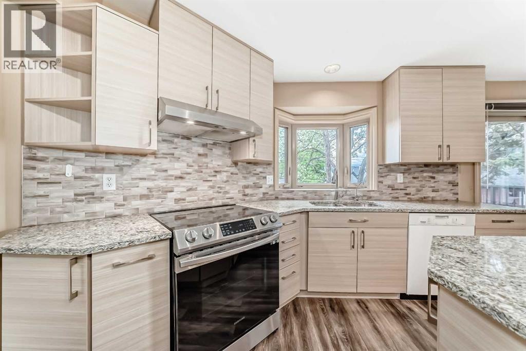 2518 21 Street SW — photo 14