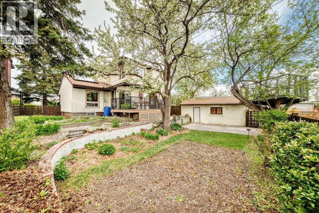 2518 21 Street SW — photo 46