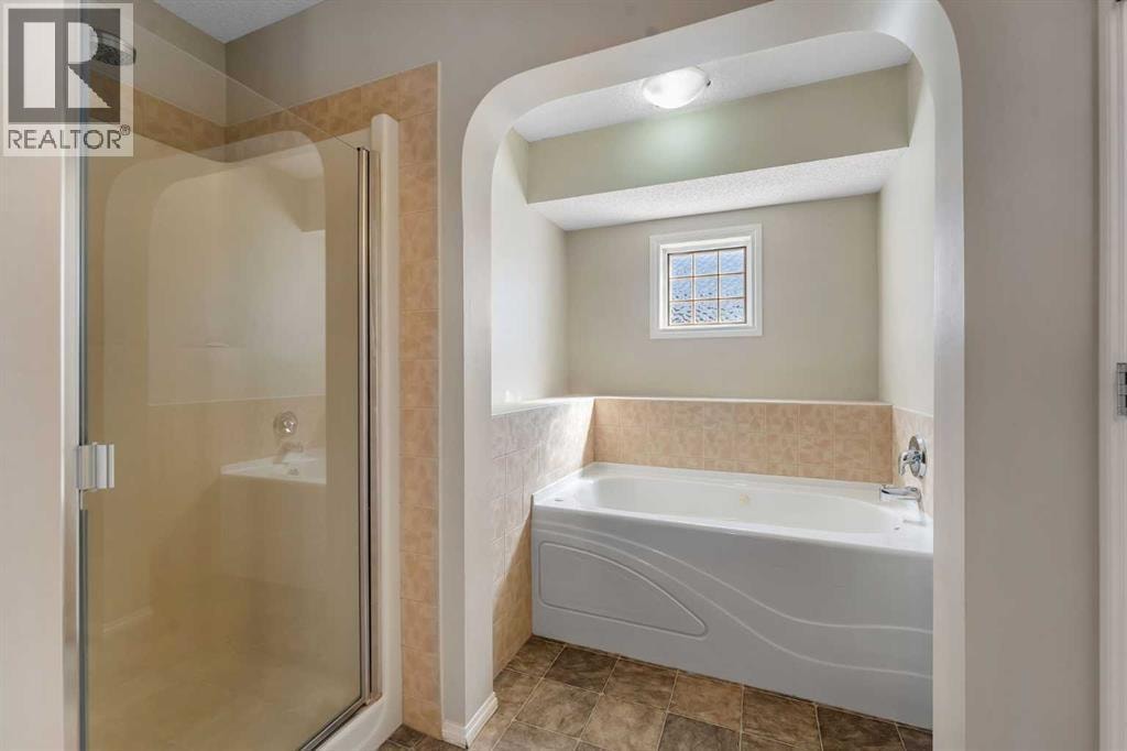 149 Saddlecrest Green NE — photo 36