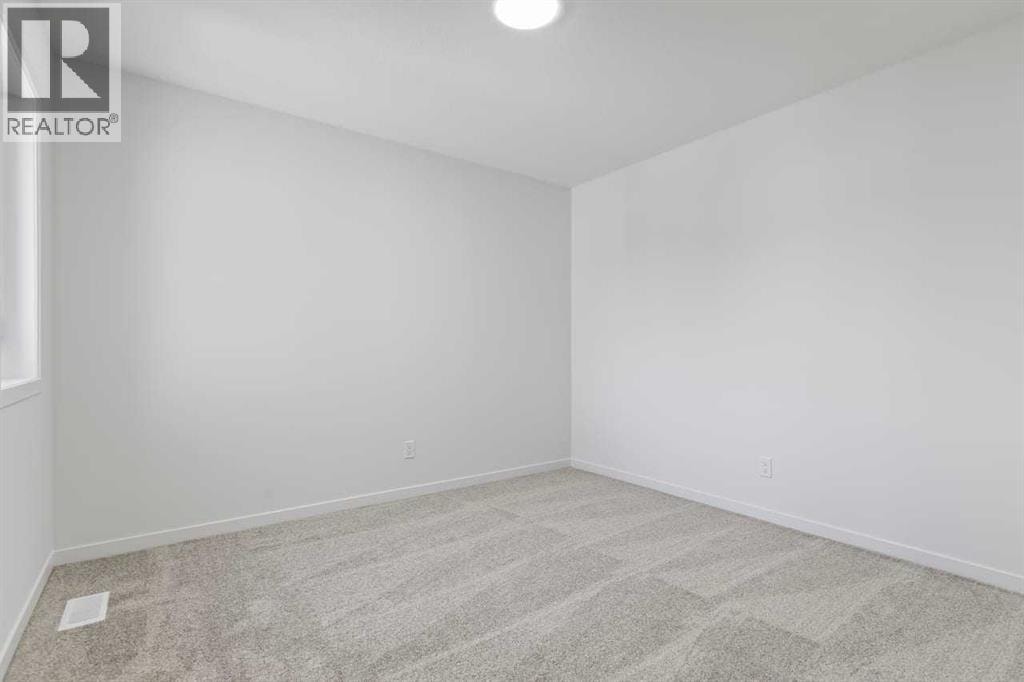 131 Corner Glen Grove NE — photo 36
