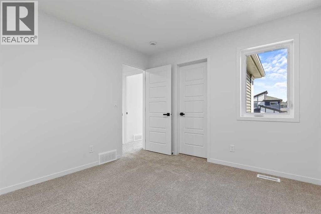 131 Corner Glen Grove NE — photo 37