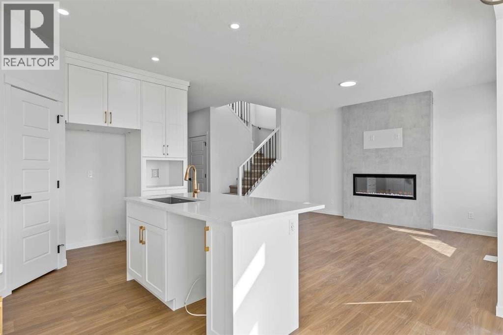 131 Corner Glen Grove NE — photo 7
