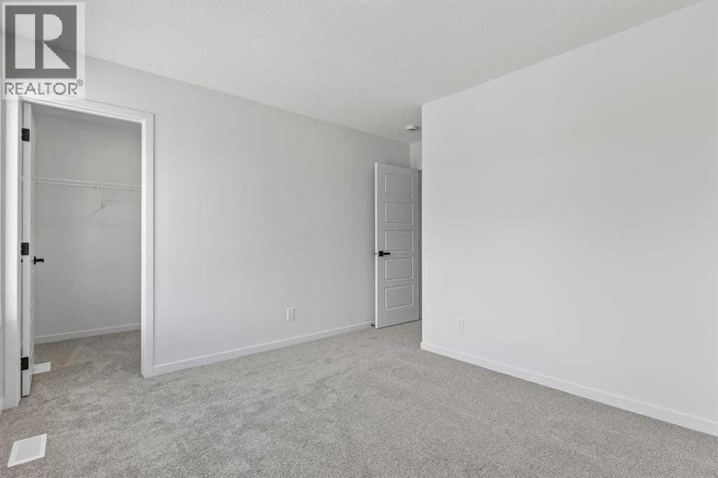 131 Corner Glen Grove NE — photo 33