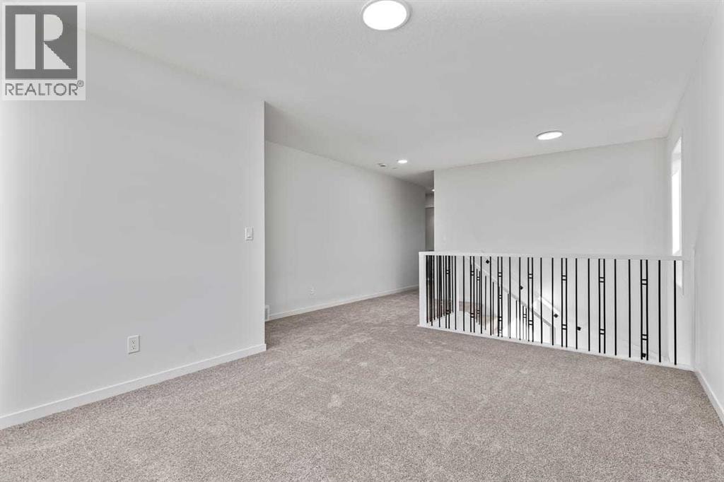 131 Corner Glen Grove NE — photo 26