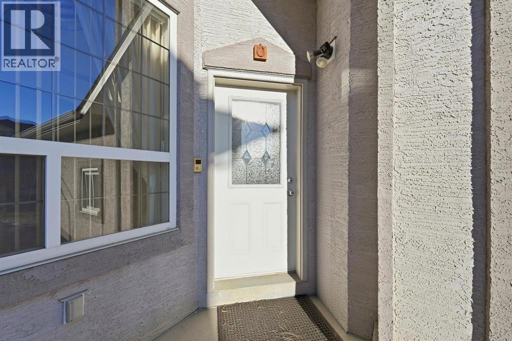 104 Taralake Common NE — photo 2
