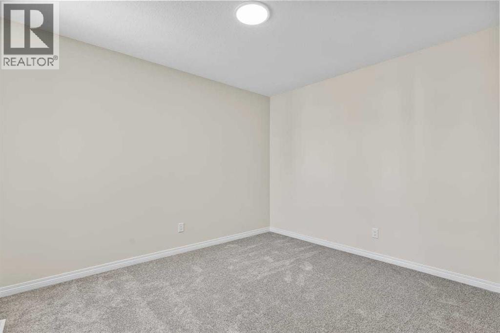 127 Corner Glen Grove NE — photo 35