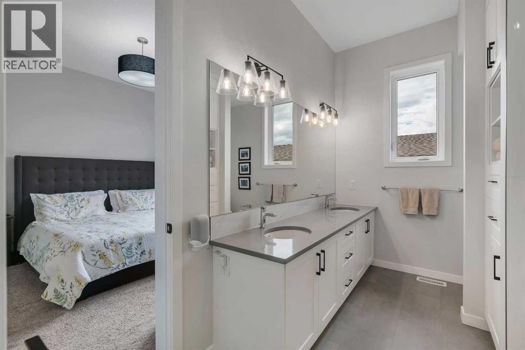 541 Marine Drive SE — photo 25