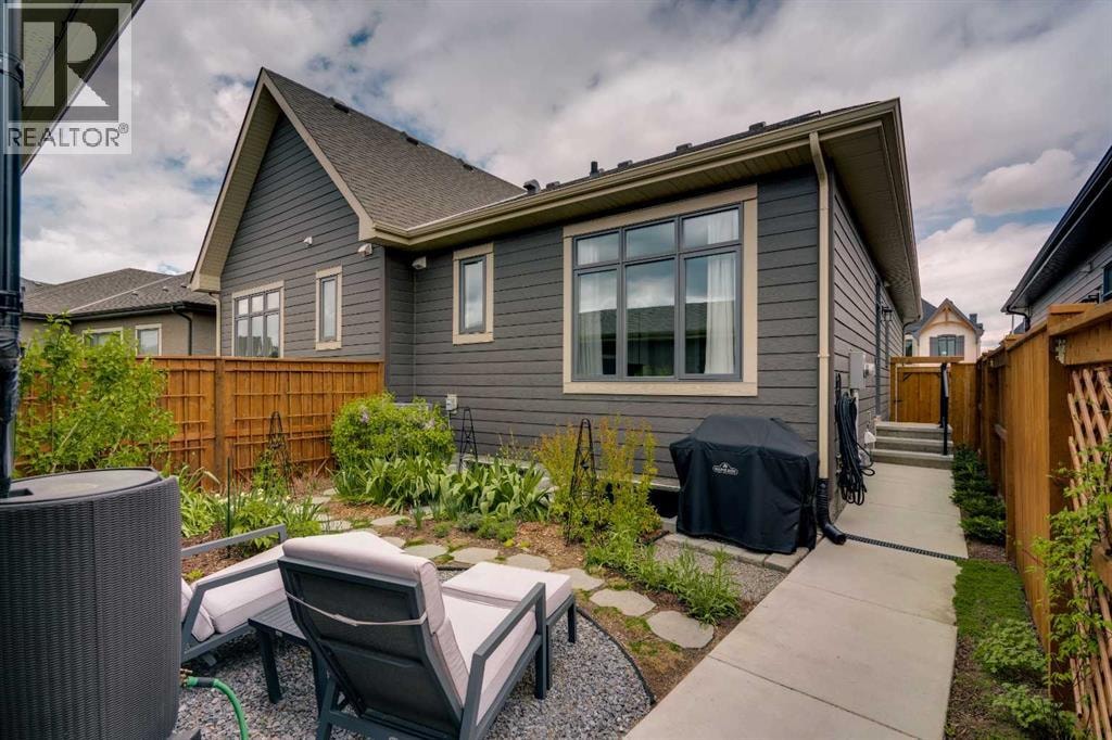 541 Marine Drive SE — photo 39