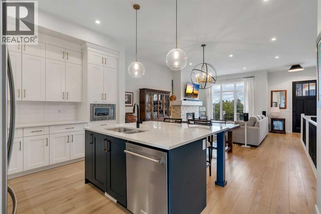 541 Marine Drive SE — photo 12