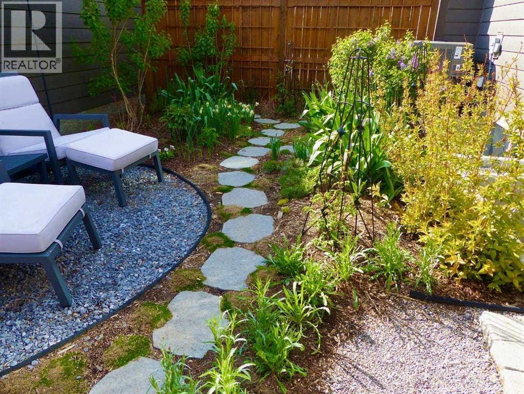 541 Marine Drive SE — photo 44