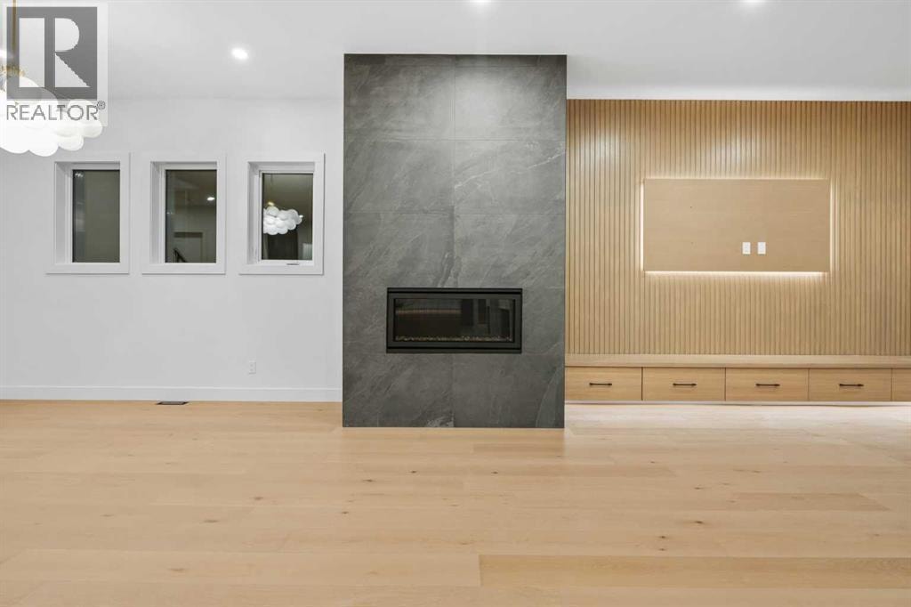 630 27 Avenue NE — photo 12