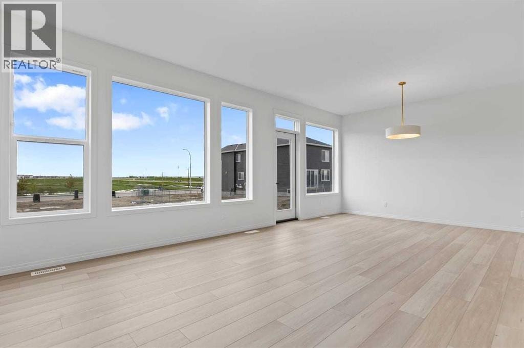 138 Corner Glen Square NE — photo 17