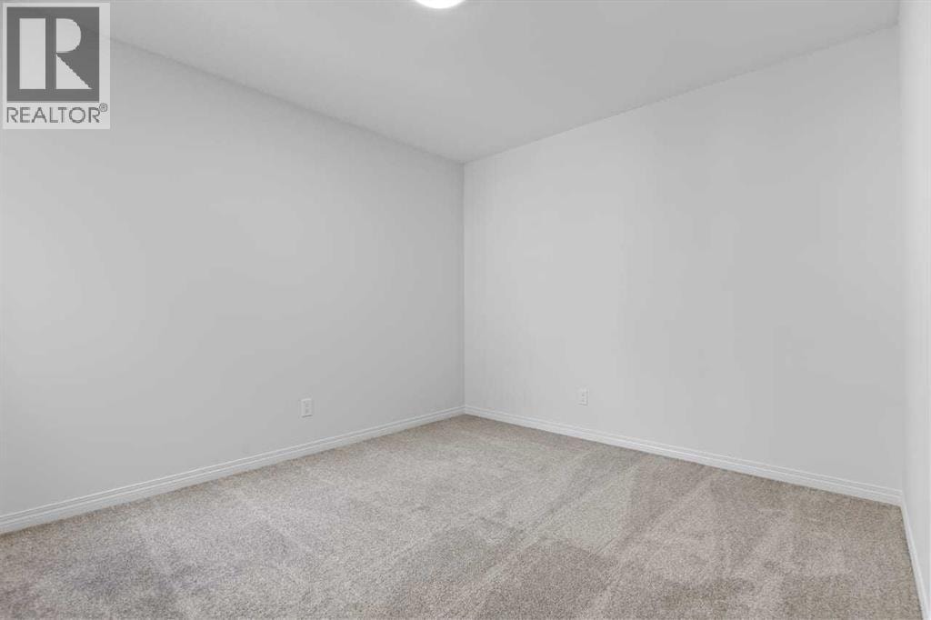 138 Corner Glen Square NE — photo 38